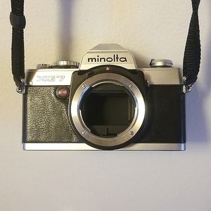 Minolta XG7 SLR 35 film camera and camera strap - NEEDS REPAIR